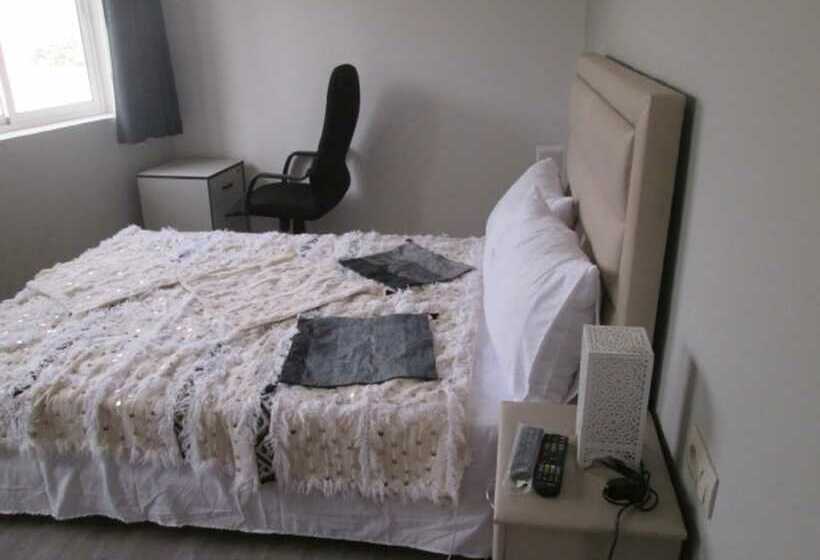 Отель Malak Tingis