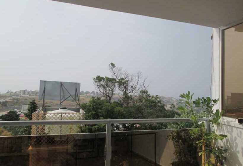 Отель Malak Tingis