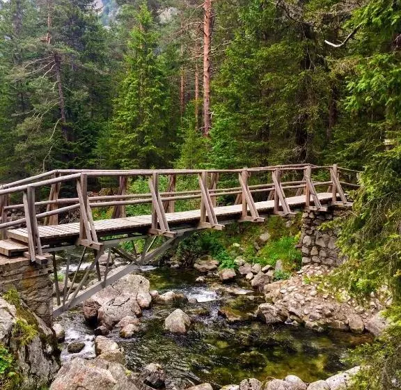 Majatalo Guest House Niya