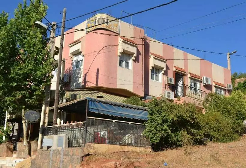 Majatalo Ighbola Ouzoud