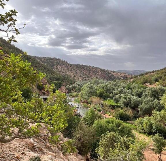 بنسيون Ighbola Ouzoud