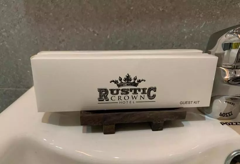 Hotelli Rustic Crown