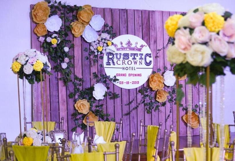 فندق Rustic Crown