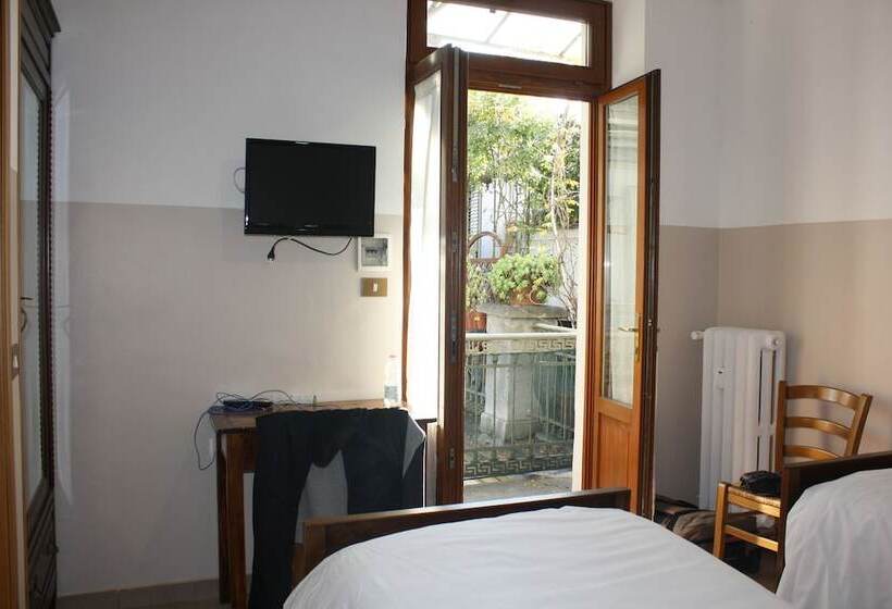 هتل Albergo Avalon