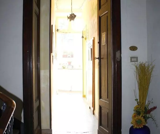 فندق Albergo Avalon