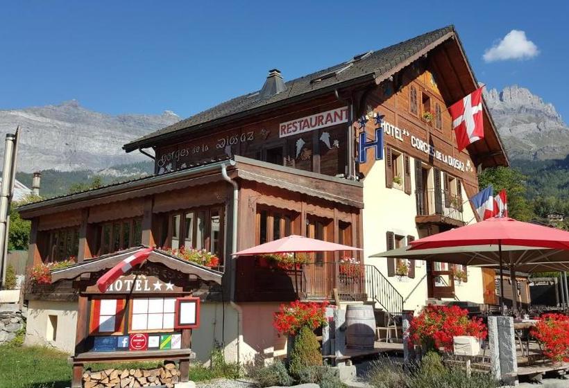 هتل Auberge Des Gorges De La Diosaz