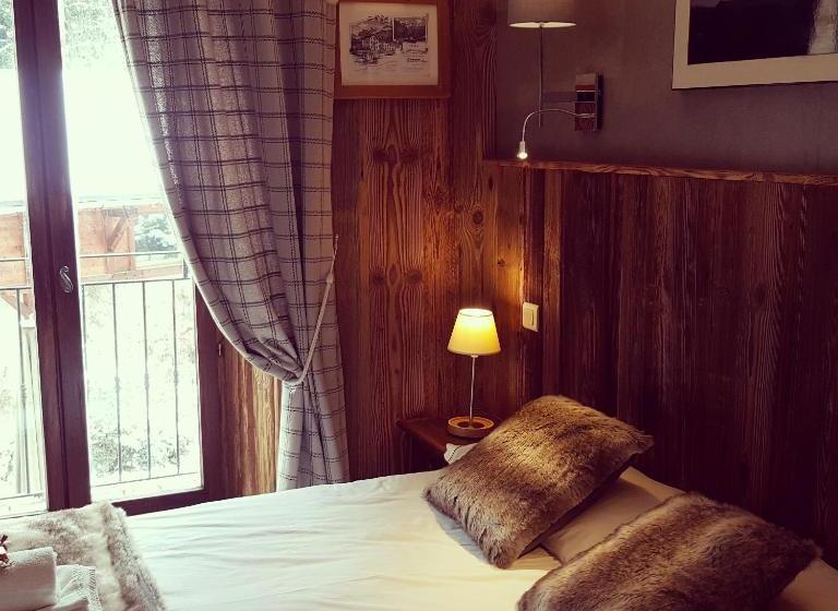 هتل Auberge Des Gorges De La Diosaz