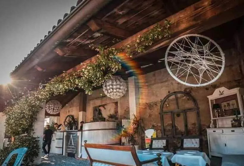 هتل Castello San Giuseppe Historical Bed And Breakfast