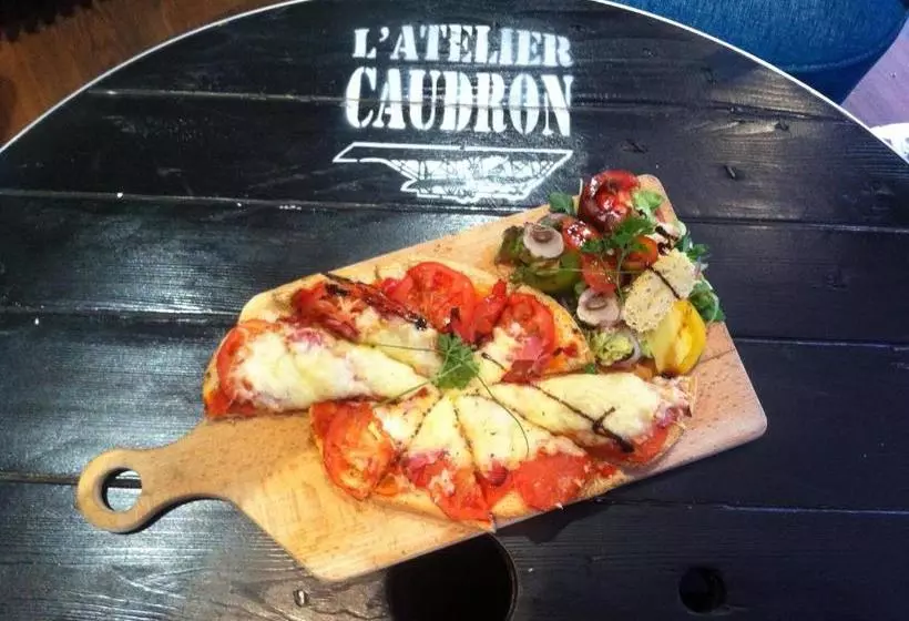 Отель Hôtel Caudron