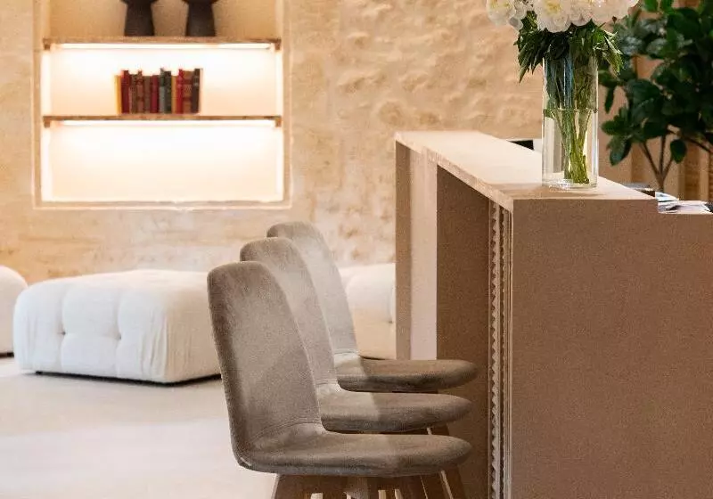 Отель Hôtel Restaurant Le Colombier