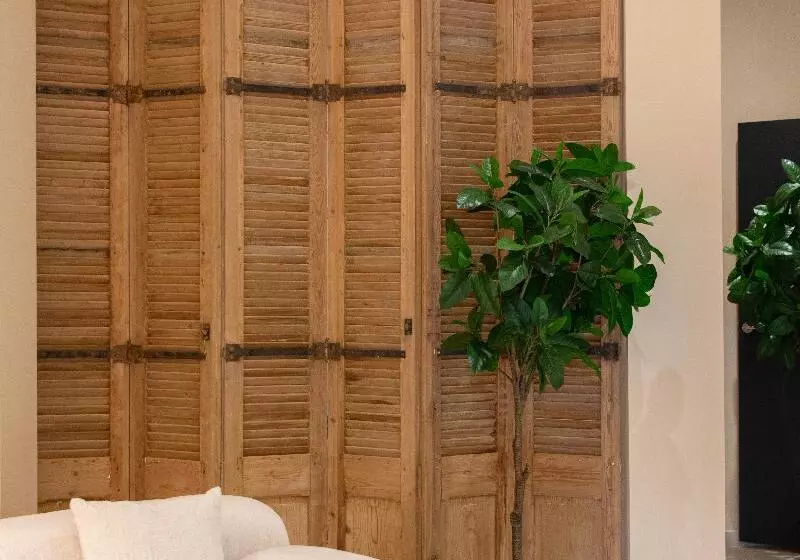 Отель Hôtel Restaurant Le Colombier