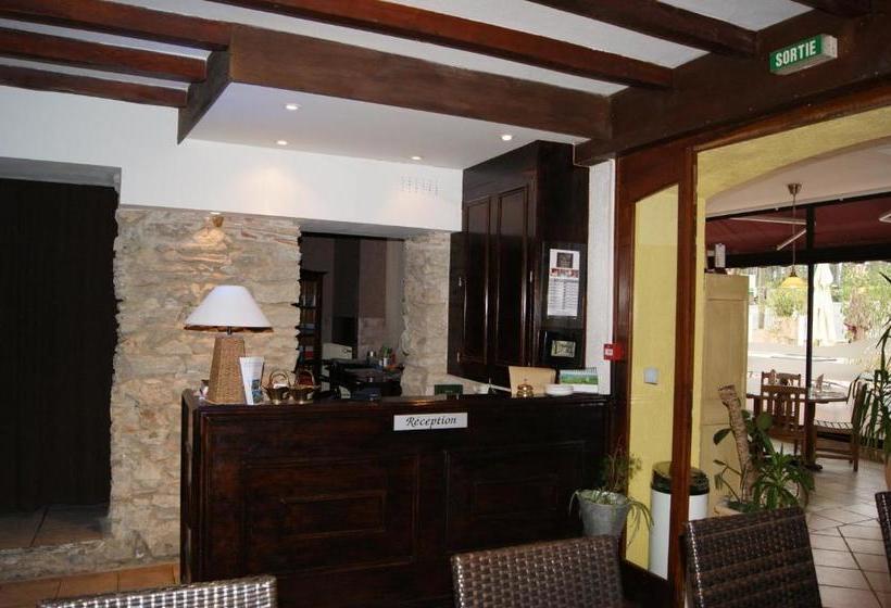 هتل Hôtel La Renaissance