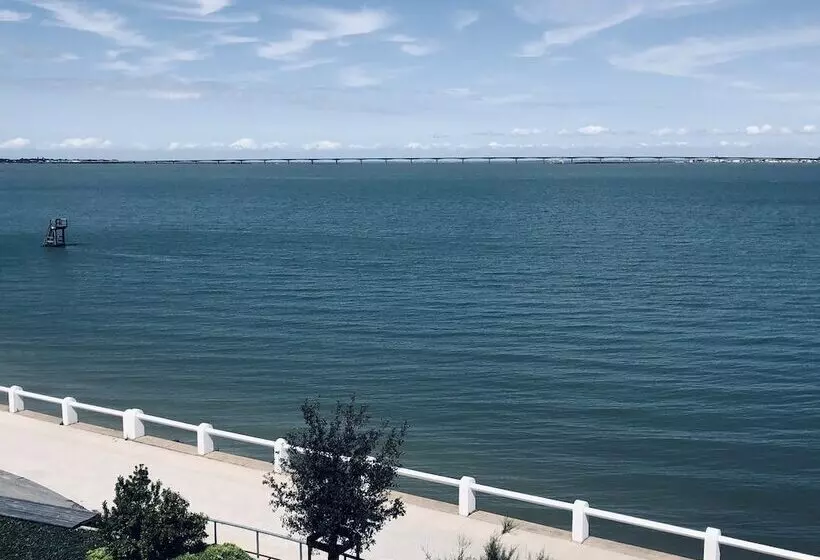 호텔 Le Homard Bleu