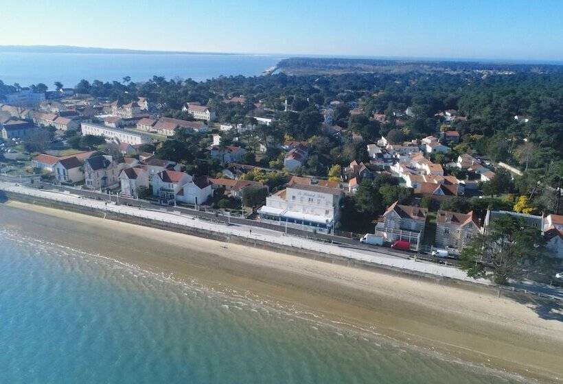 בית מלון כפרי Le Homard Bleu