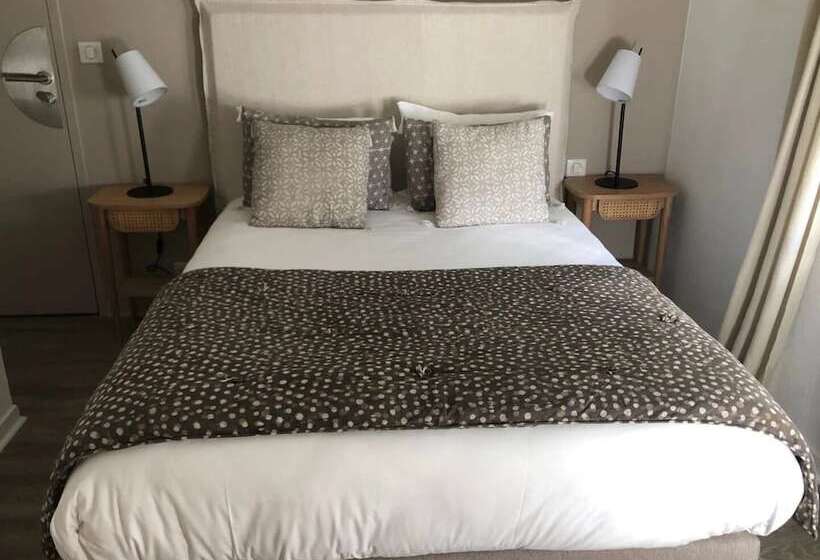 בית מלון כפרי Le Homard Bleu