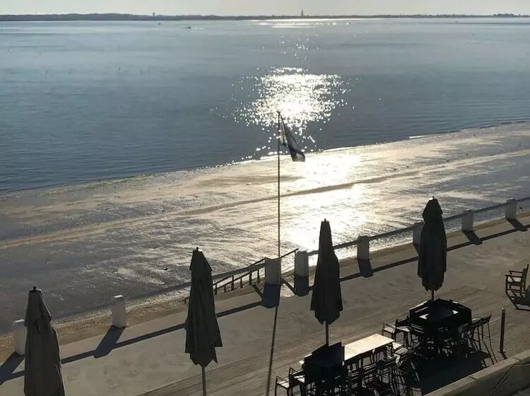 호텔 Le Homard Bleu