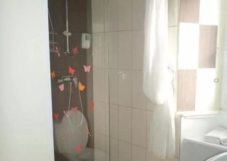 Отель Les Tilleuls