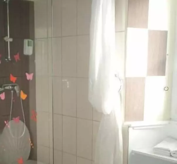 Отель Les Tilleuls