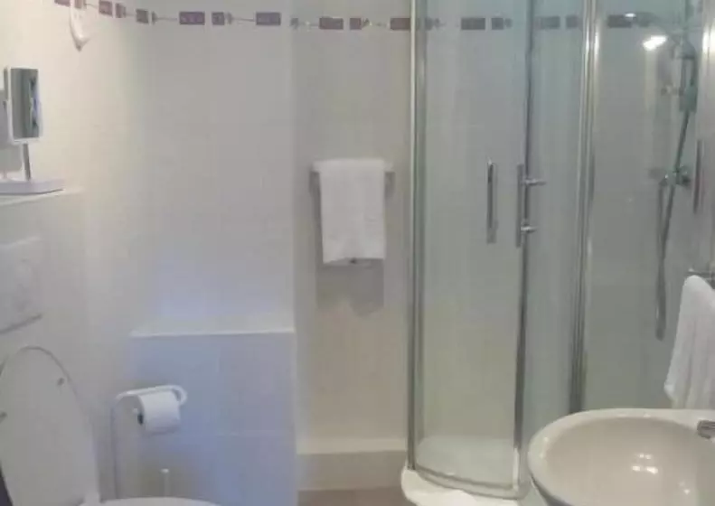 Отель Les Tilleuls