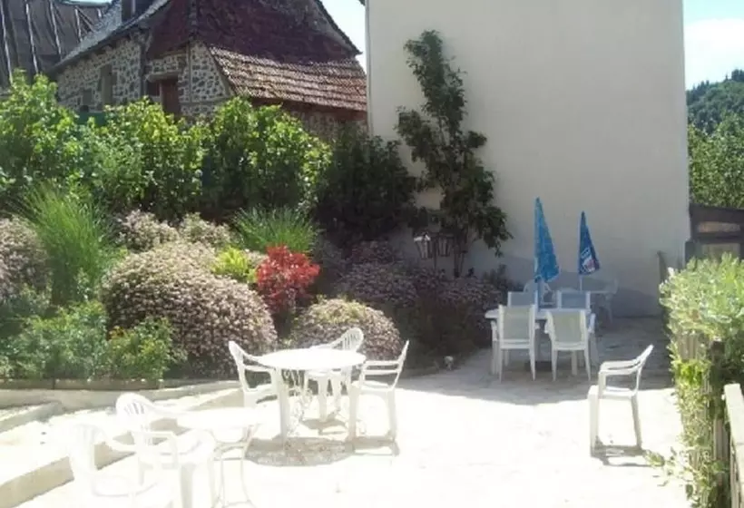 Отель Les Tilleuls