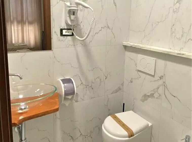 فندق Lo Scudiero