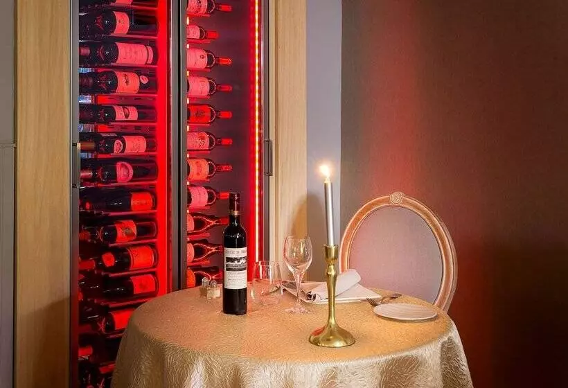 Hotelli Logis Auberge De La Truffe