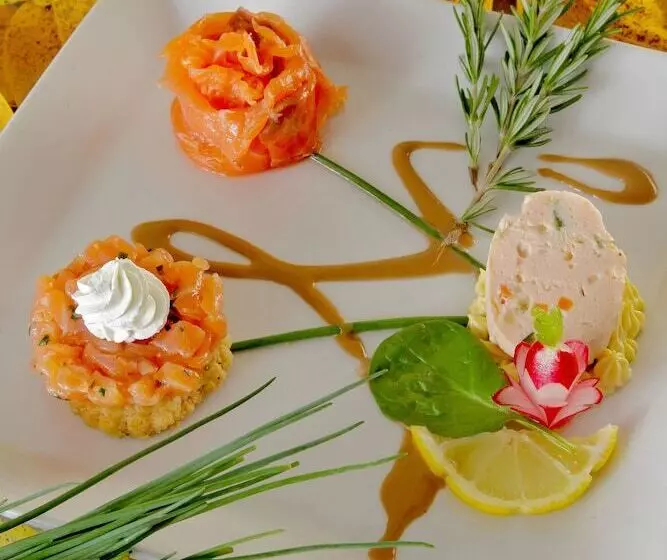 Hotelli Logis Auberge De La Truffe