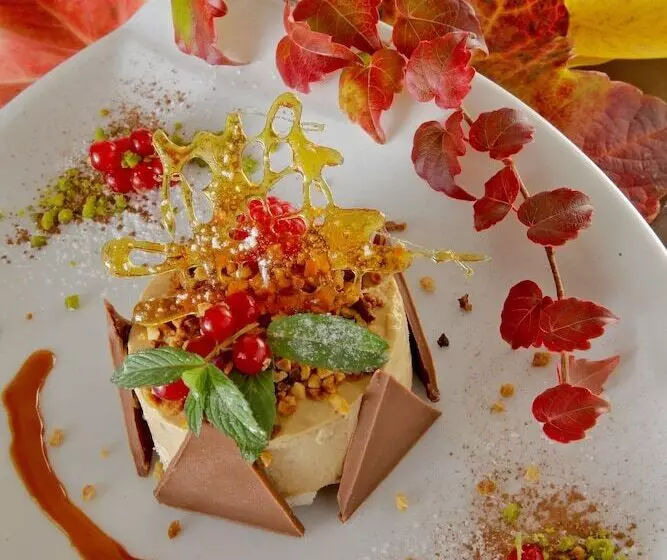 Hotelli Logis Auberge De La Truffe