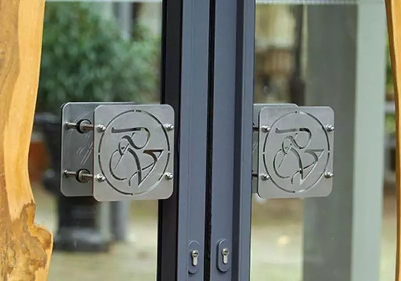 ホテル Logis Hôtel Restaurant Chez Nous