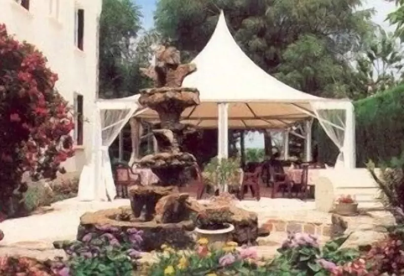 酒店 Logis Relais Des Monedieres