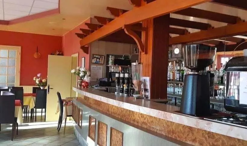 酒店 Logis Relais Des Monedieres