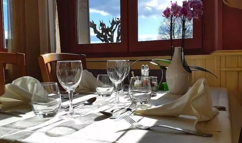 酒店 Logis Relais Des Monedieres