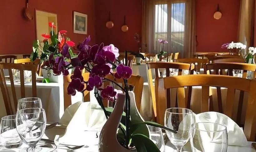 酒店 Logis Relais Des Monedieres