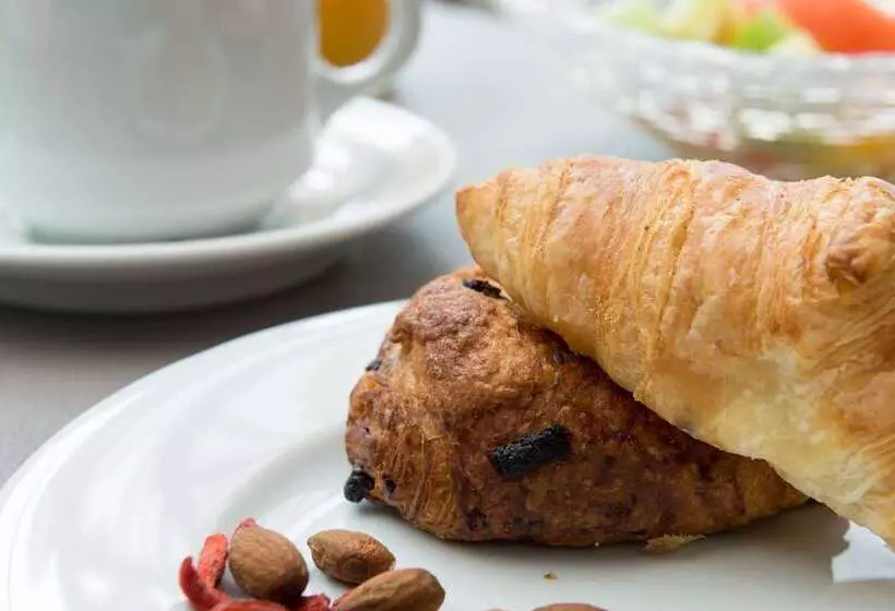 هتل The Originals Boutique, Hôtel Bulles By Forgeron, Lille Sud