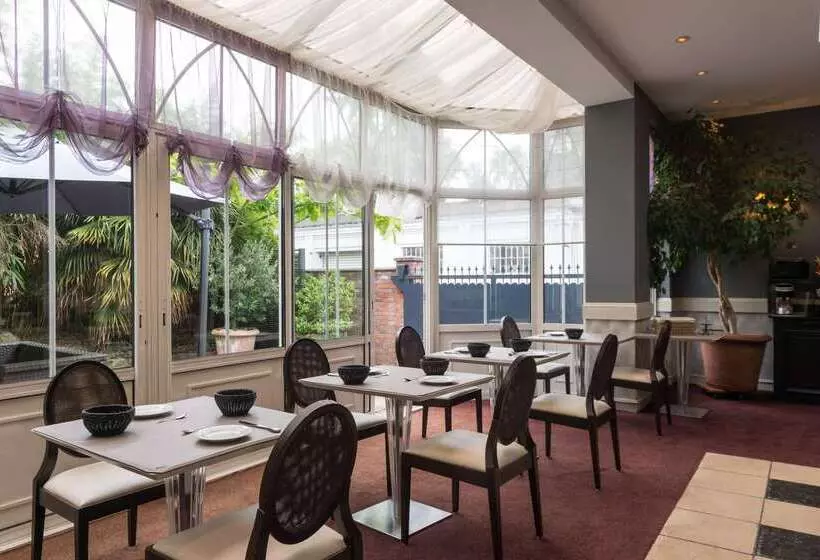 هتل The Originals Boutique, Hôtel Bulles By Forgeron, Lille Sud