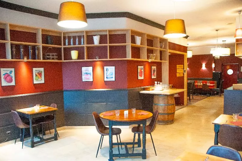 هتل The Originals City, Hôtel Bristol, Le Puyenvelay