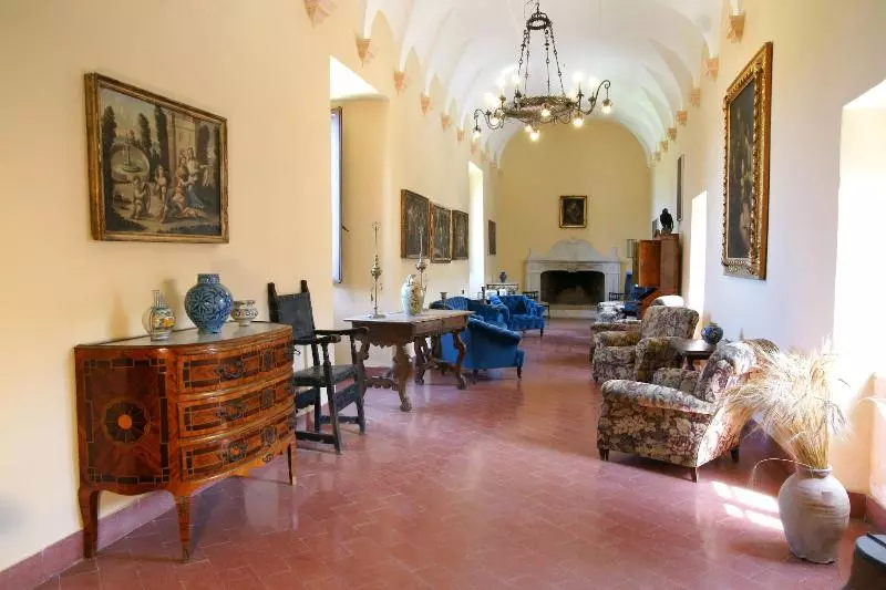 Abbazia Santa Maria Del Bosco