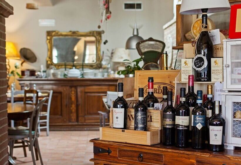 Alluring Cottage In Citta Della Pieve With Swimming Pool