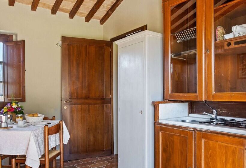 Alluring Cottage In Citta Della Pieve With Swimming Pool