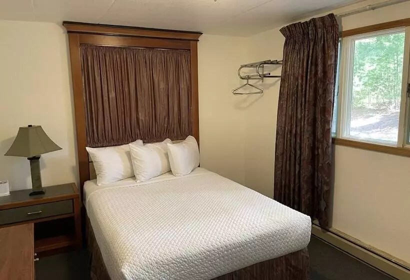 Trails End Motel