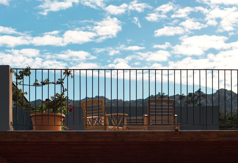 تختخواب و صبحانه Sa Guardia De Ferricci