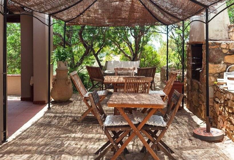 تختخواب و صبحانه Sa Guardia De Ferricci