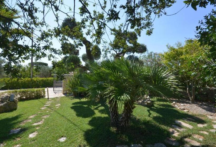 تختخواب و صبحانه Trulli Petra Chiara