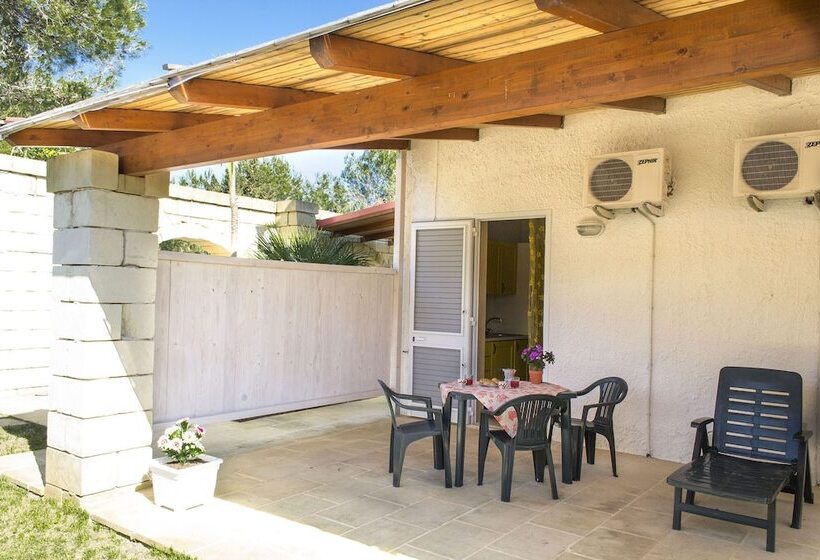 مسافرخانه Salento Vacation Villa La Cisterna