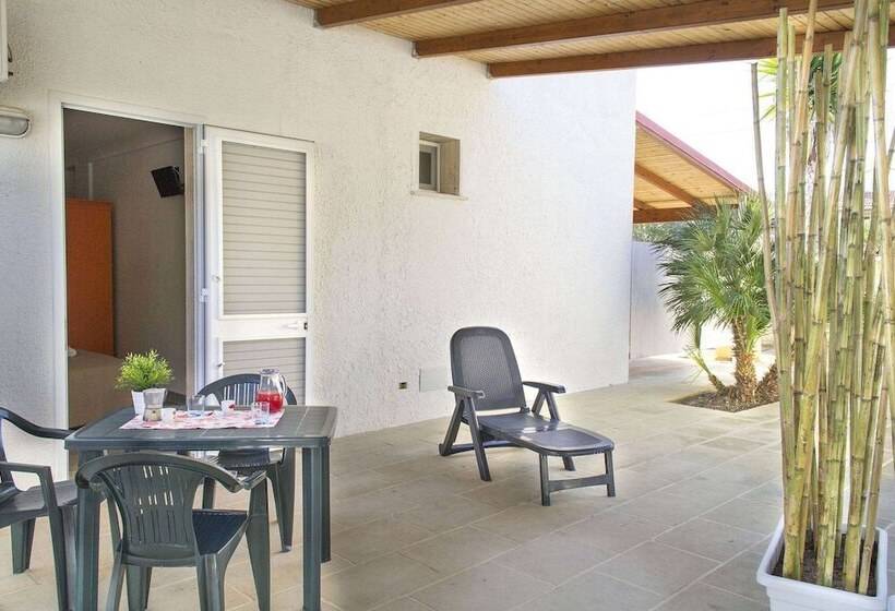 مسافرخانه Salento Vacation Villa La Cisterna