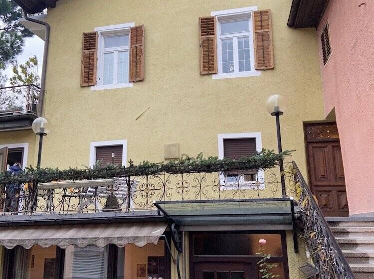 호텔 Gasthof Albergo Ressmair