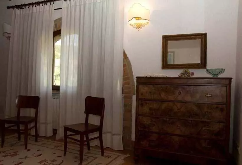 Maaseutuhotelli Agriturismo Podere Paugnano