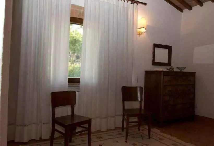 Maaseutuhotelli Agriturismo Podere Paugnano