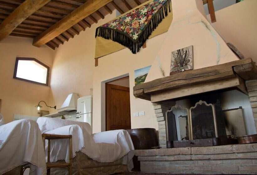 田舎風ホテル Agriturismo Podere Paugnano