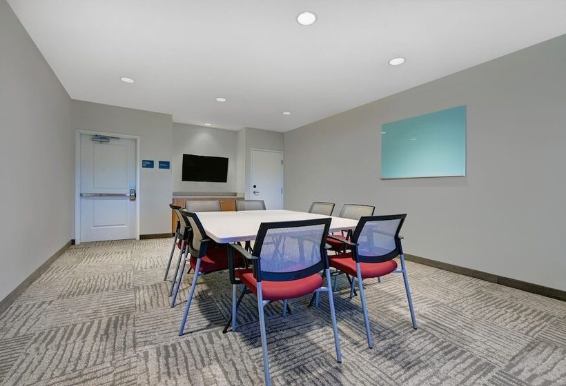 هتل Towneplace Suites Sacramento Airport Natomas